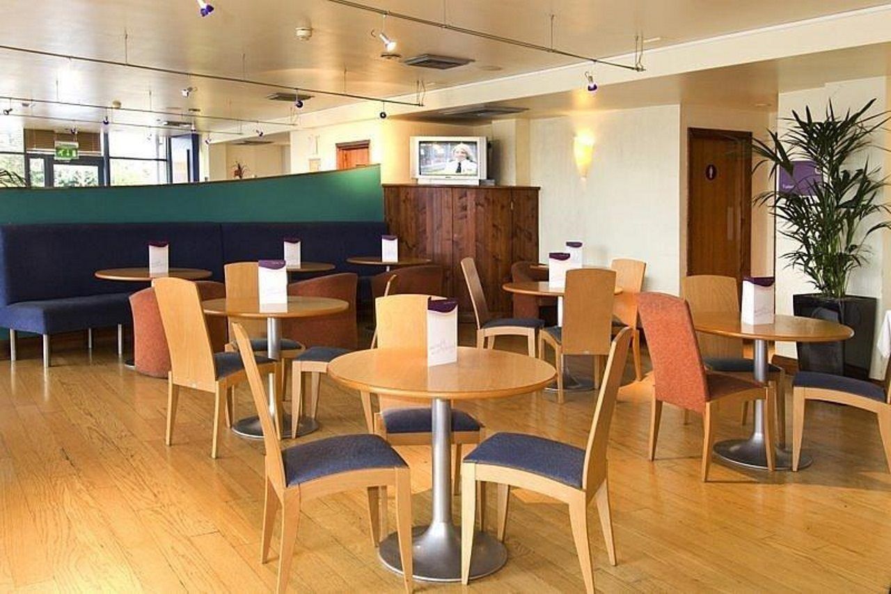 Premier Inn Southampton Airport North Stoneham エクステリア 写真